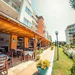 Апартаменты Panorama Marina Fort Beach - Premium Apartments Sea Viev Свети-Влас
