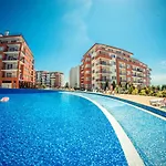Panorama Marina Fort Beach - Premium Apartments Sea Viev Свети-Влас